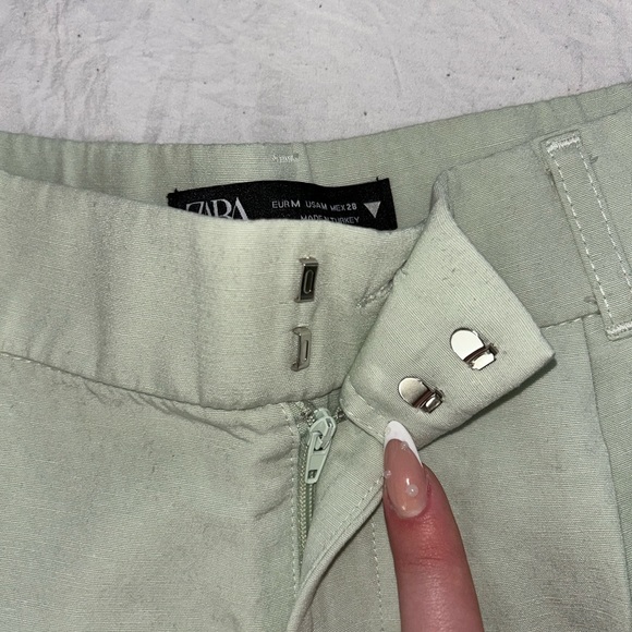 ZARA Light Green Dress Shorts - Picture 3 of 5